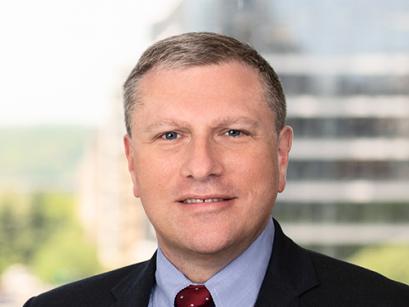 Steven Dube Headshot