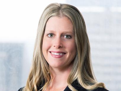 Courtney Schultz headshot