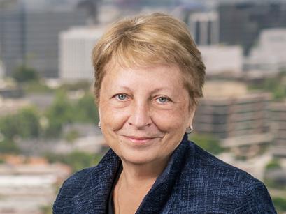 Penny Costa LinkedIn Centered Headshot