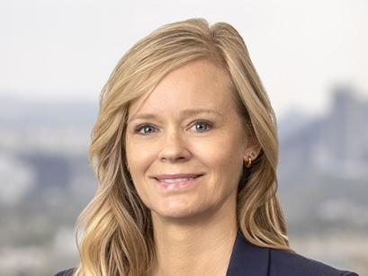 Rebekah Swan LinkedIn Centered Headshot